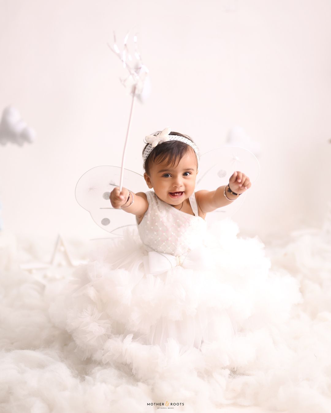 Kids Photoshoot with Flower Prop and pose