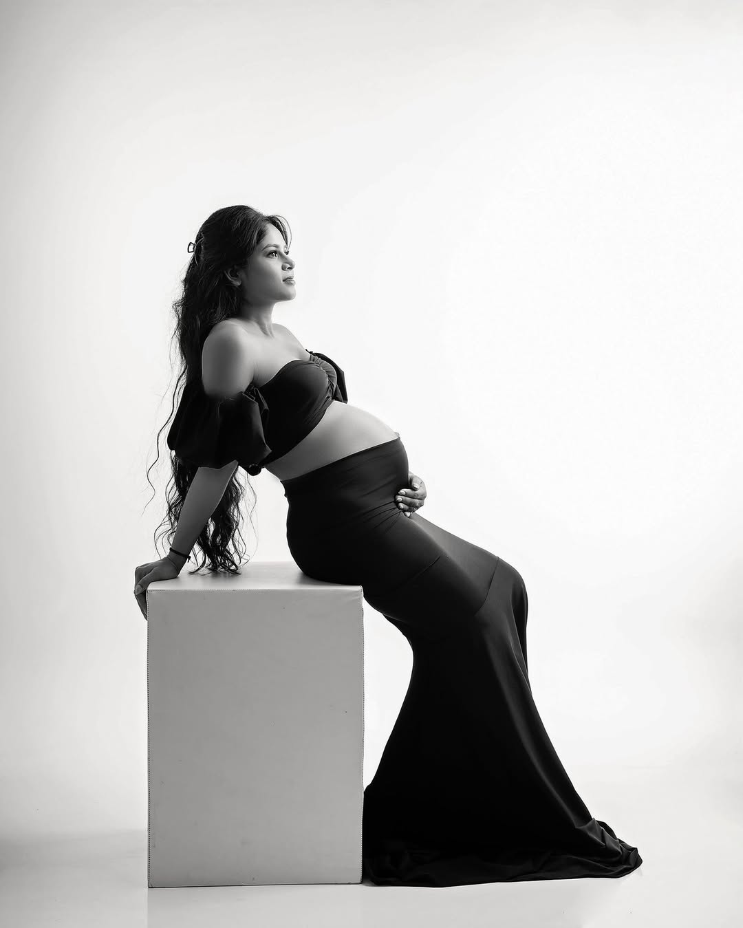 Maternity Photography Cost in Nagpur
