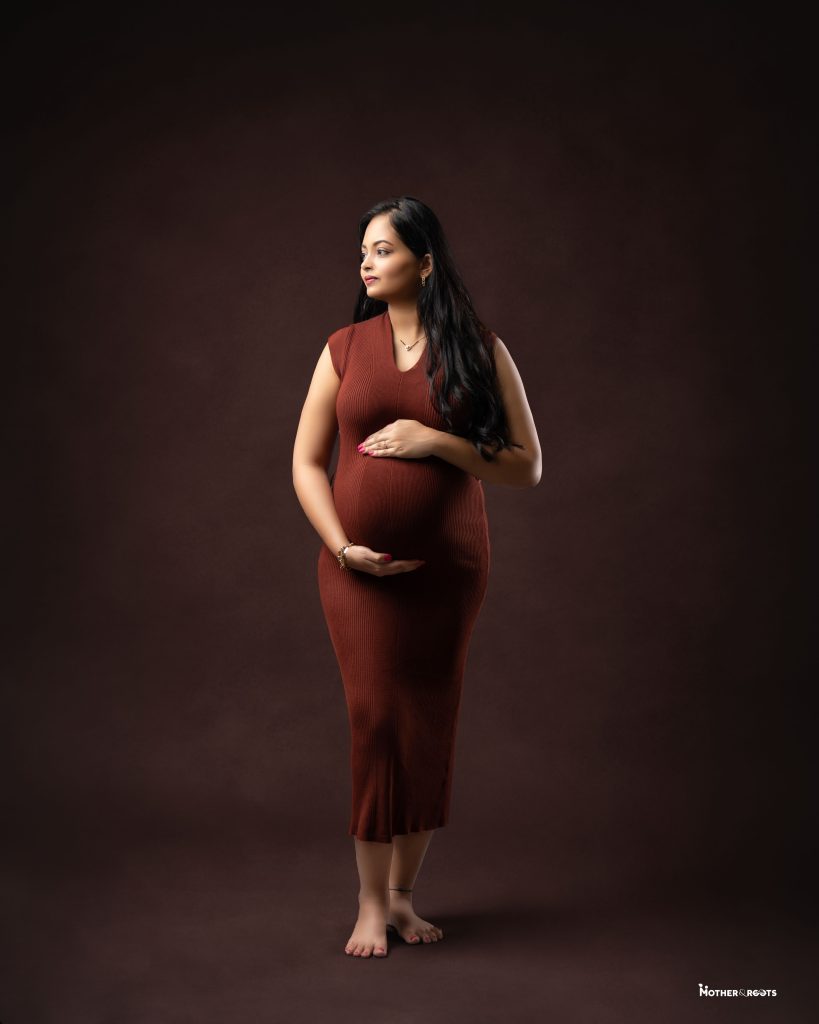 Pregnant Parents Professional Photo Session In Nagpur